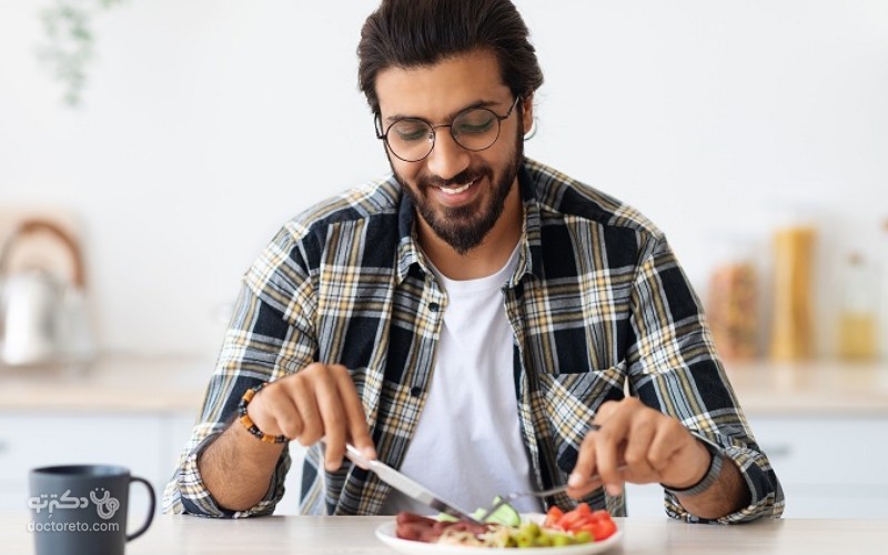 با گنجاندن برخی غذاهای مفید در رژیم غذایی می‌توان ریسک ابتلا به سرطان پروستات را به حداقل رساند. 