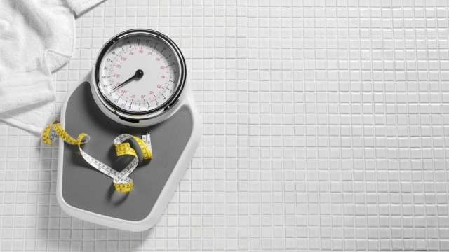 روش صحیح اندازه گیری وزن: ۹ حقیقت جالب در مورد وزن کشی صحیح!